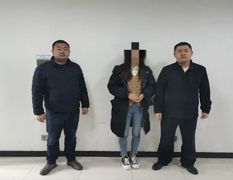 袭警零容忍！龙山公安办理一起袭警案(图4)